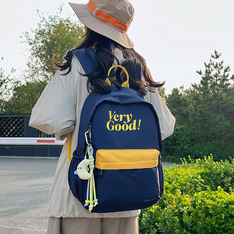 A Niche Japanese-style Backpack, A Retro Large-capacity Casual Backpack, and A Lightweight and Versatile Backpack