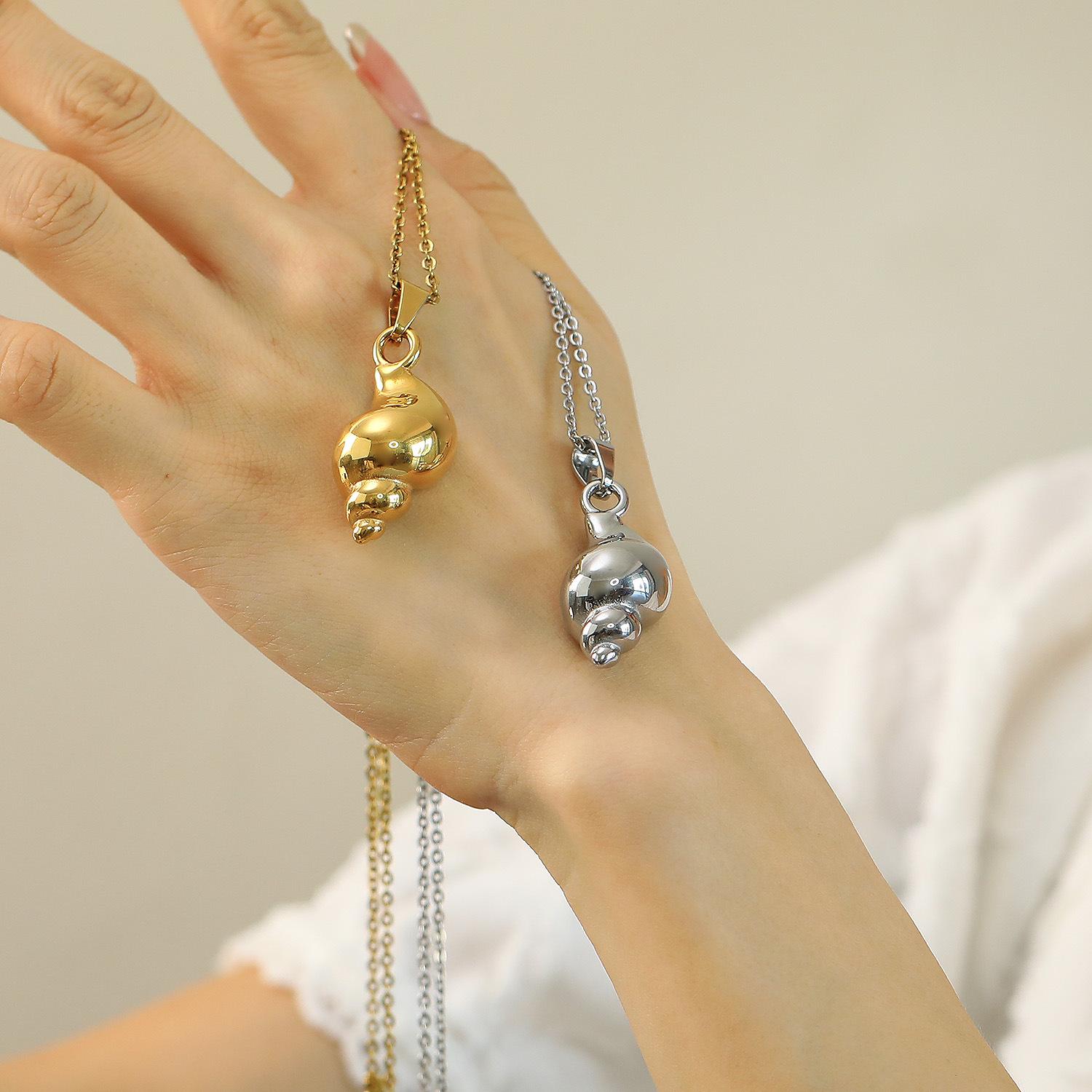 Hiphop Rock Chunky Snail Shell Necklace Unique Designer Style Seashells Shell Pendant Choker Stainless Steel Jewelry Party Gifts silver color