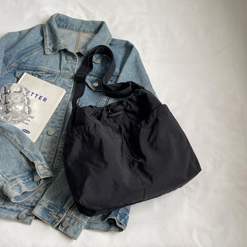 Casual Big Bag Women's 2025 New Fashion Cloth Bag Shoulder Bag Large Capacity Tote Bag for Class Commuting Crossbody Bag