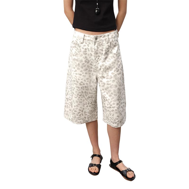 Women s Loose Fit Retro Leopard Print Capri Denim Pants M