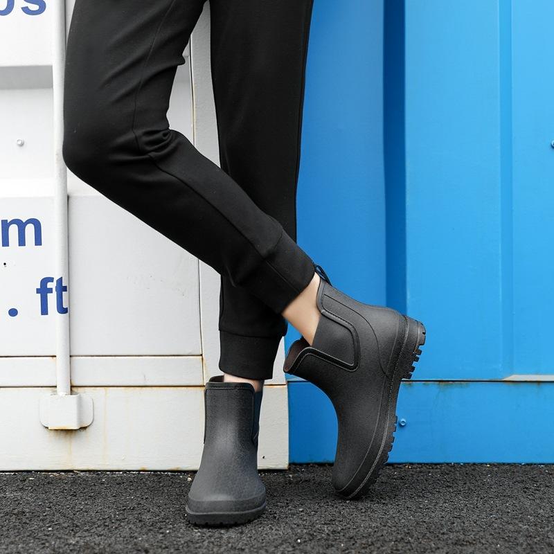 New Fishing Men's Short Tube Fishing Rain Boots Outdoor Rainy Waterproof Rubber Shoes Spring Comfortable Wading Water Boots