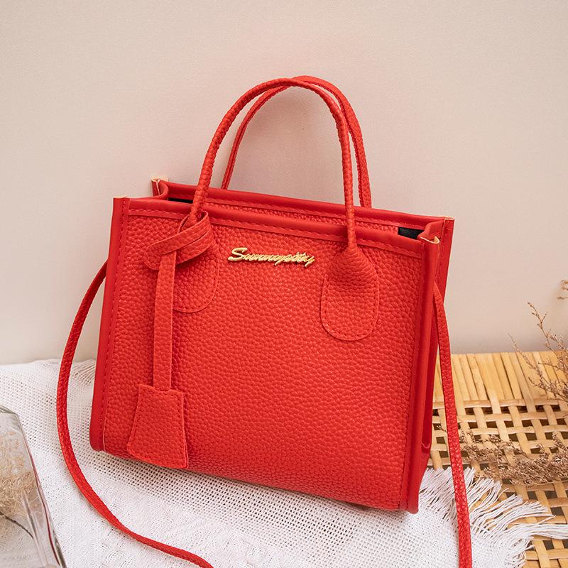 Magazine messenger bag, fresh and age-reducing simple small square bag, versatile one-shoulder crossbody portable women's bag