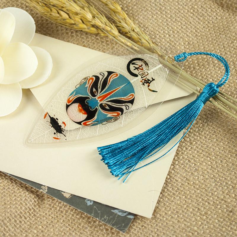 Peking Opera Mask Bookmark Set: Chinese Style, Creative Leaf Design, Perfect for Classmates and Female Students – Great Birthday Gift.