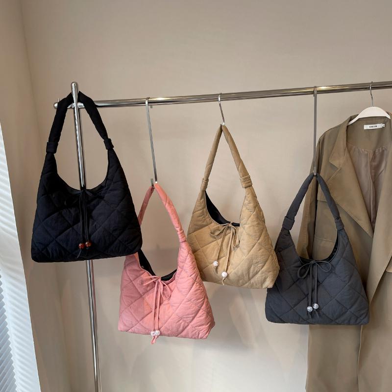 Hohe Kapazität Freizeit Pendeln Dame Tasche Herbst neue Lingge Baumwolle Kleidung Tasche Einfachheit leichte einzelne Schultertasche