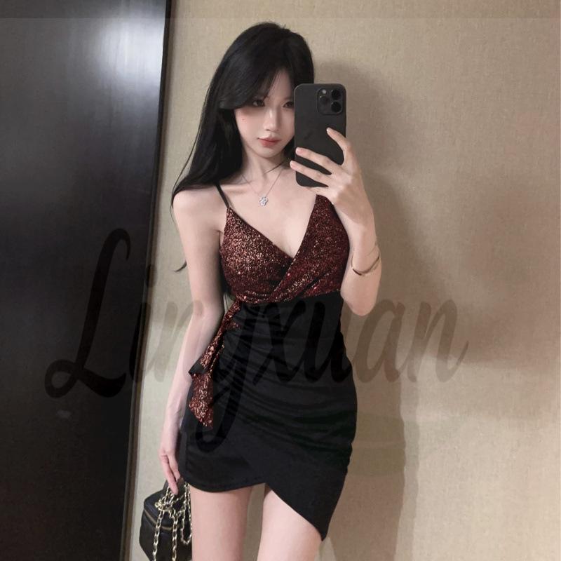 V-Neck Low-Cut Spaghetti Strap Tassel Patchwork Bodycon Dress Medium красный