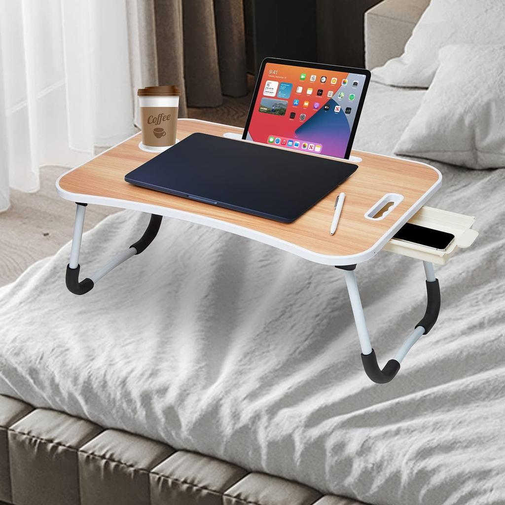 Klappbarer Laptop-Tisch aus Holzwerkstoff mit Getränkehalter, Tabletfach und Mini-Schublade (60L x 40B x 26H cm, Braun)