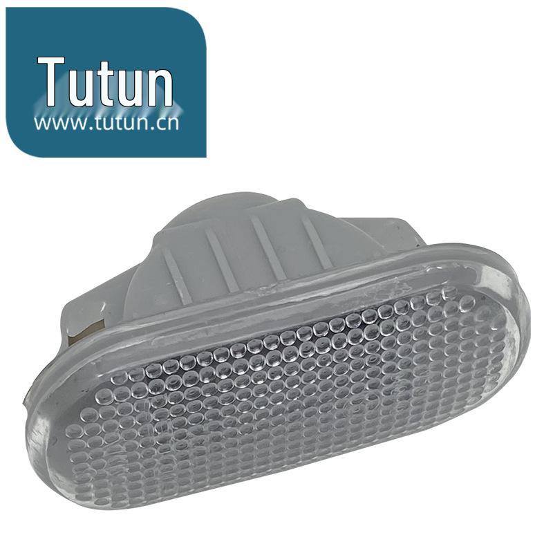 

Nissan Tiida Livina Sylphy 05-07 Крышка повторителя поворота на крыле China