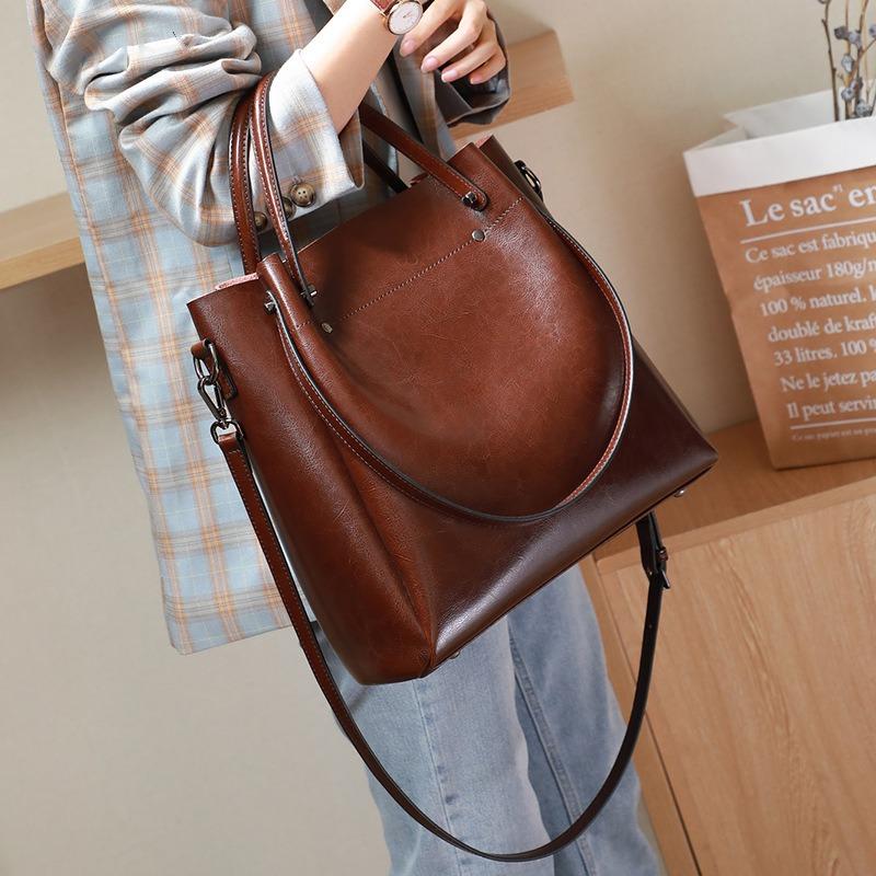 Women's Leather Bag Summer New Commuter Tote Bag Large Capacity Bucket Bag Shoulder Messenger Bag