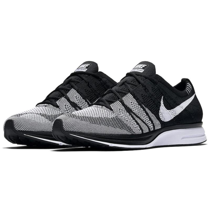 Nike Flyknit Trainer Oreo Sneakers AH8396-005