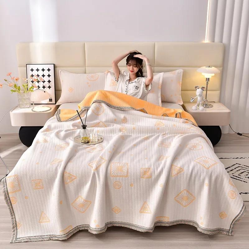 Vysoce kvalitní vyšívaná letní chladivá deka Vysoká pletená bavlna Queen Quilt Prošívaná Tenká přikrývka z pelyňového vlákna Cool