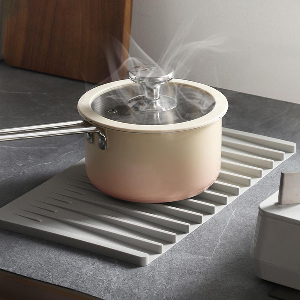 Sloped Board Silicone Tray Rapid Self-Draining Design For Bathroom Vanity