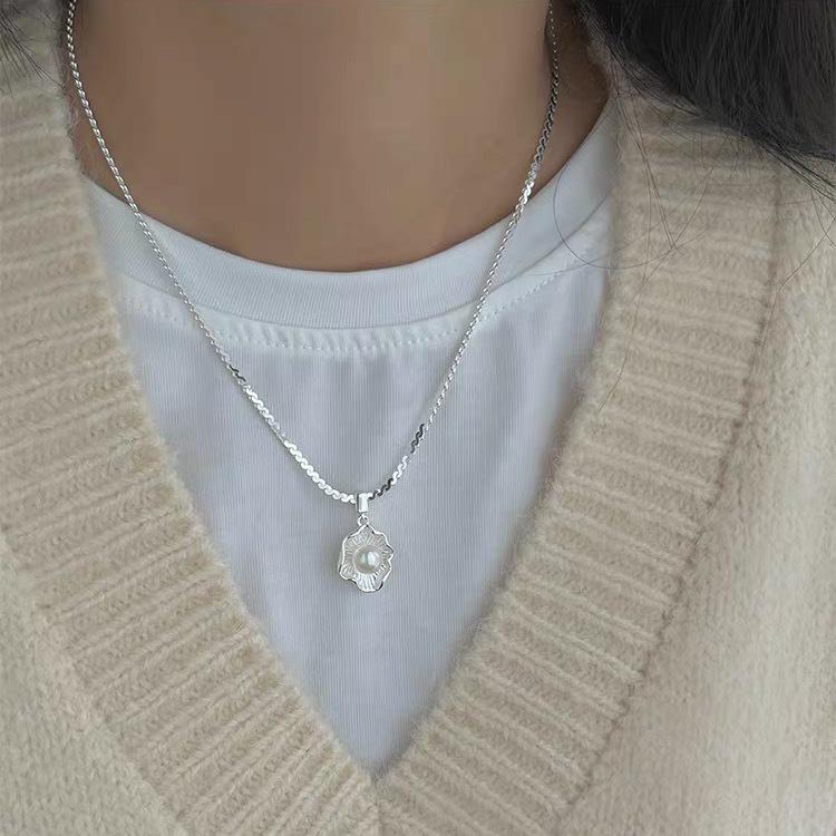 Korean S925 Sterling Silver Fried Egg Pearl Snake Bone Chain Necklace