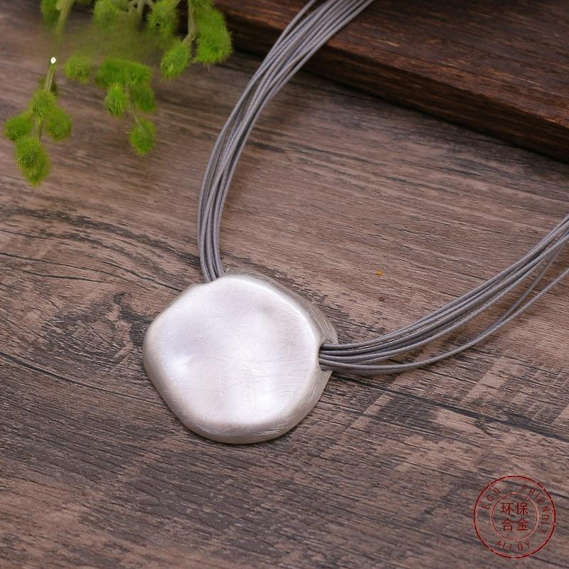 Geborsteld Zilver Leer Touw Hanger Onregelmatig Hand Geborsteld Verguld Vrouwen Magnetische Gesp Ketting