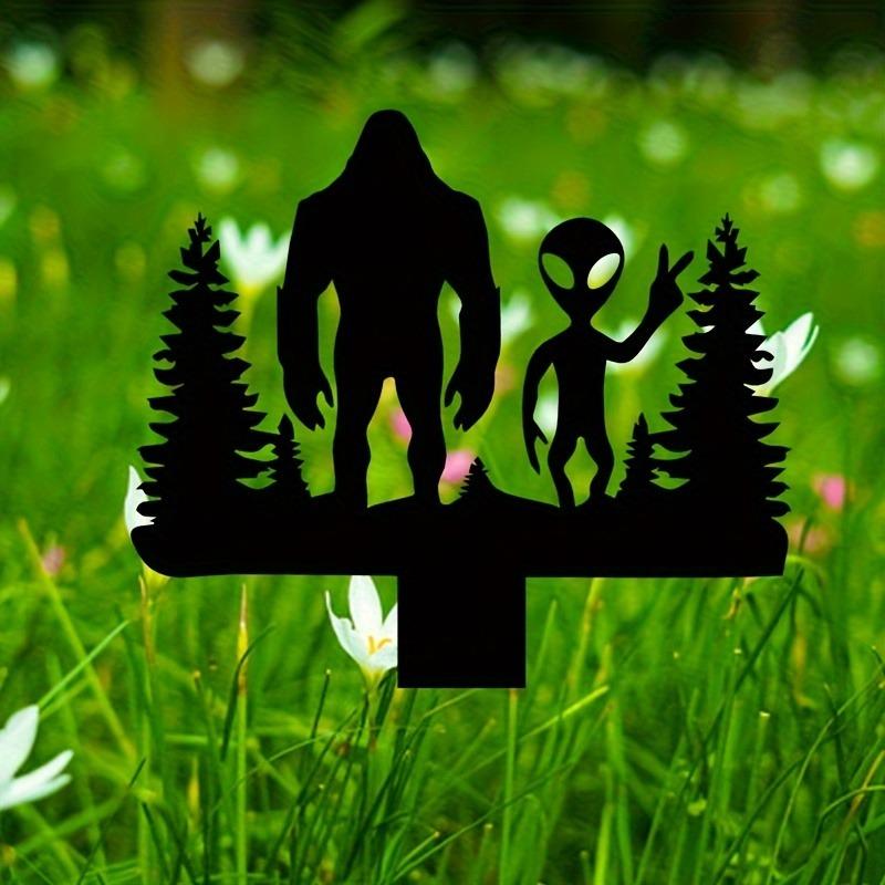 1pc Alien Metal Yard Stake Outdoor Art Garden Decor Halloween Christmas New Year Gift