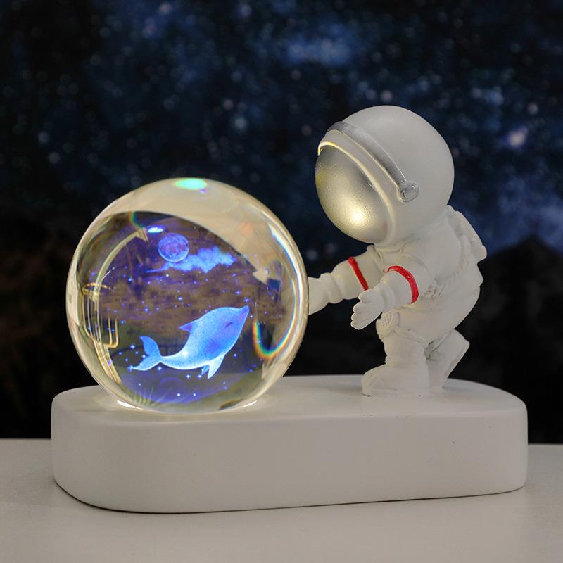 Cross-Border Astronaut Night Light: Starry Sky Crystal Ball with Luminous Base - Perfect Holiday Souvenir and Desktop Ornament.