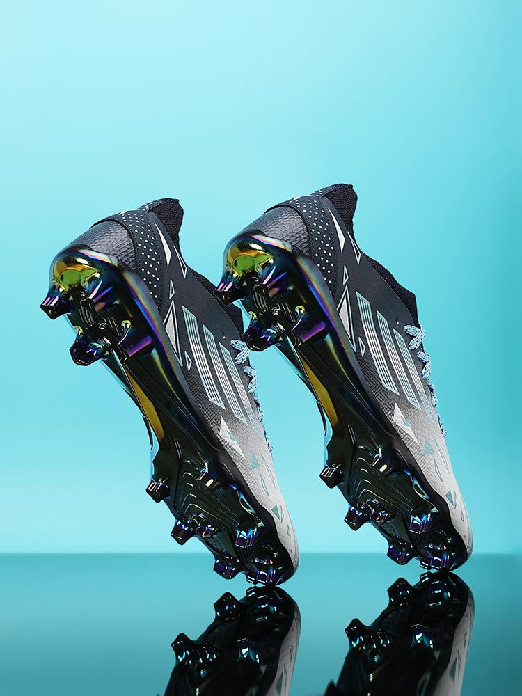 High-End Fußballschuhe nahtloses Oberteil farbenfrohe galvanisierte Sohle lange Stollen abgebrochene Stollen Studentenjugend Männer und Frauen professionelle Trainingsschuhe