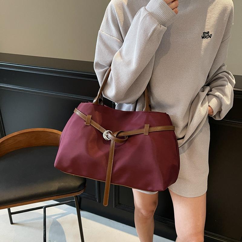 Large Capacity Tote Bag 2025 Spring and Summer New Simple Handbag Fashion Shoulder Bag High-end Casual Women's Bag