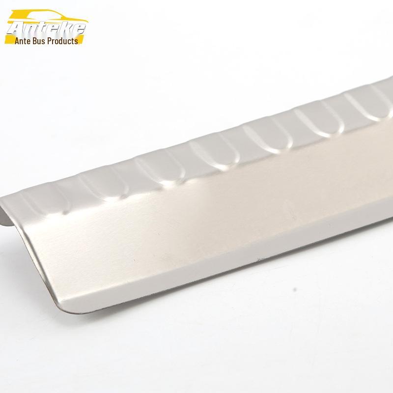 Magotan Rear Guard Plate Bright Trim: Tailgate Trunk Protection Pedal Decorative Sticker