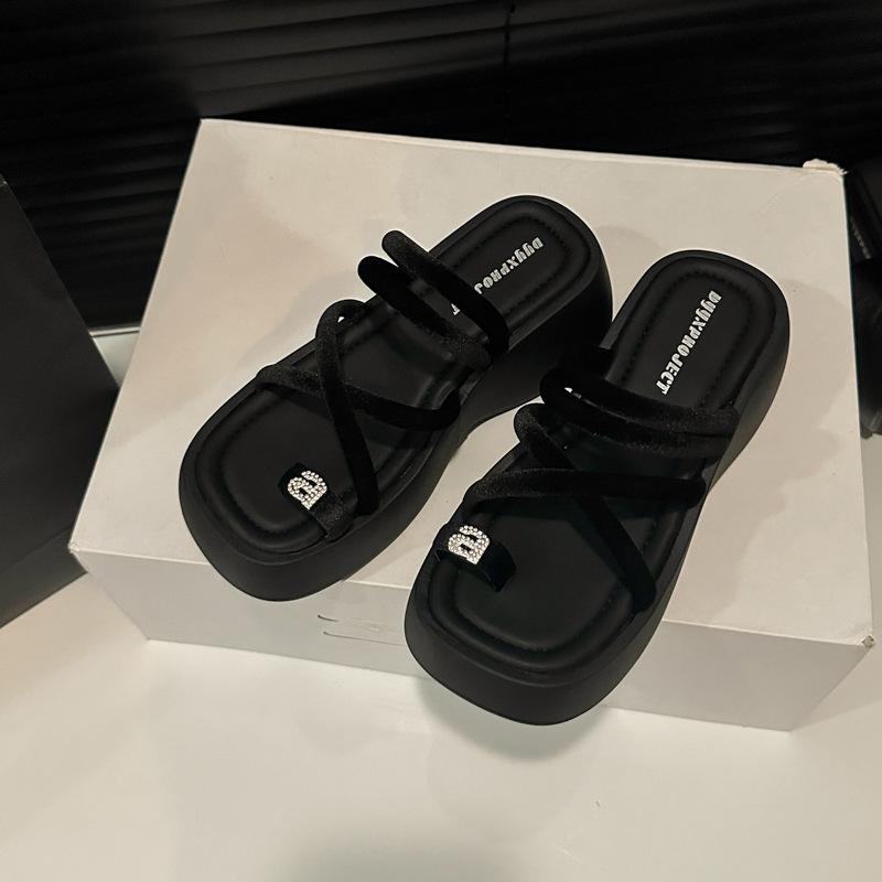 

Version! Rhinestone lock buckle round head one-word slippers women s summer new outer wear muffin thick-bottomed beach sandals 40