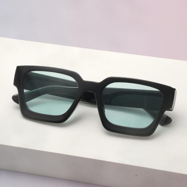 Minimalist Thick Frame Square Sunglasses With Uv400 For Fashionable Women And Men