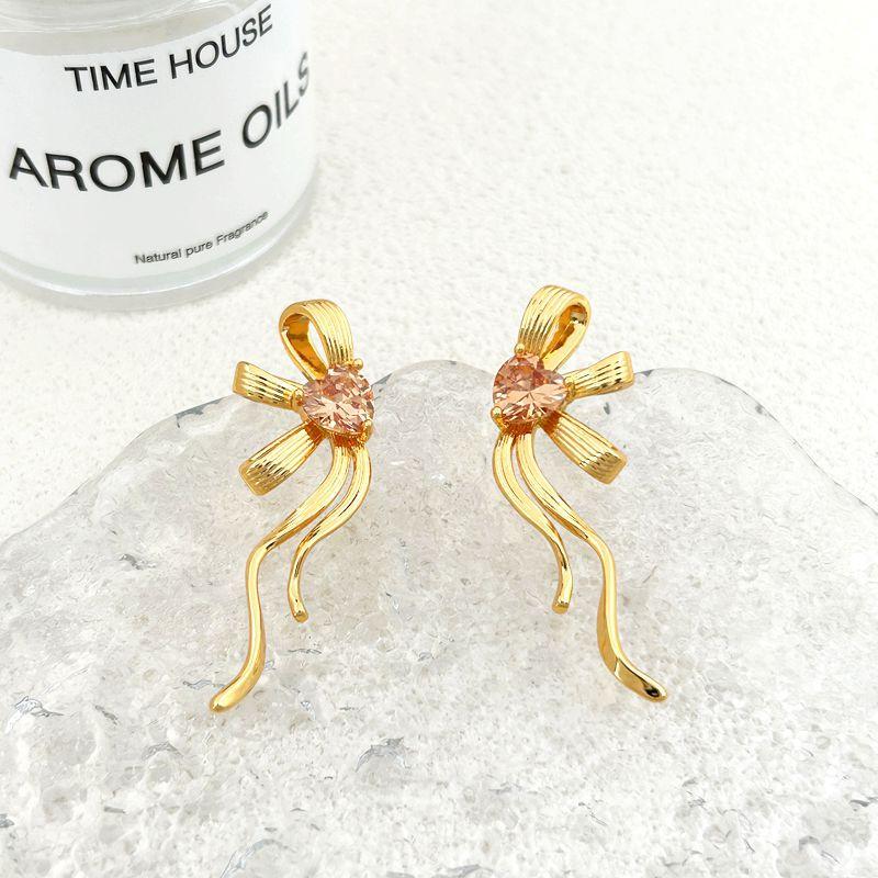 Korean Gentle Style Exquisite High-End Earrings Stud Earrings Female золотой