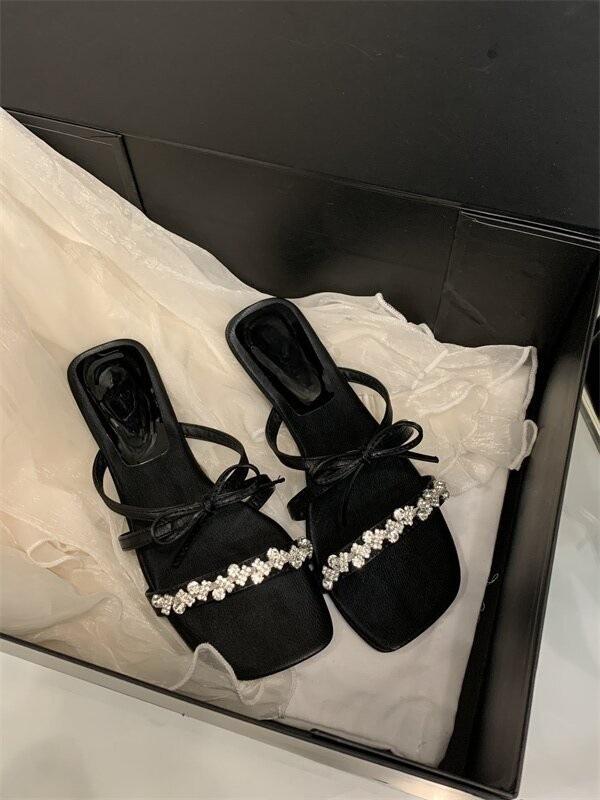 Gentle Fairy Wind French Rhinestone Bow Low Heel Cool Slippers Female 2025 Summer Beautiful Skirt Pink Outer Wear