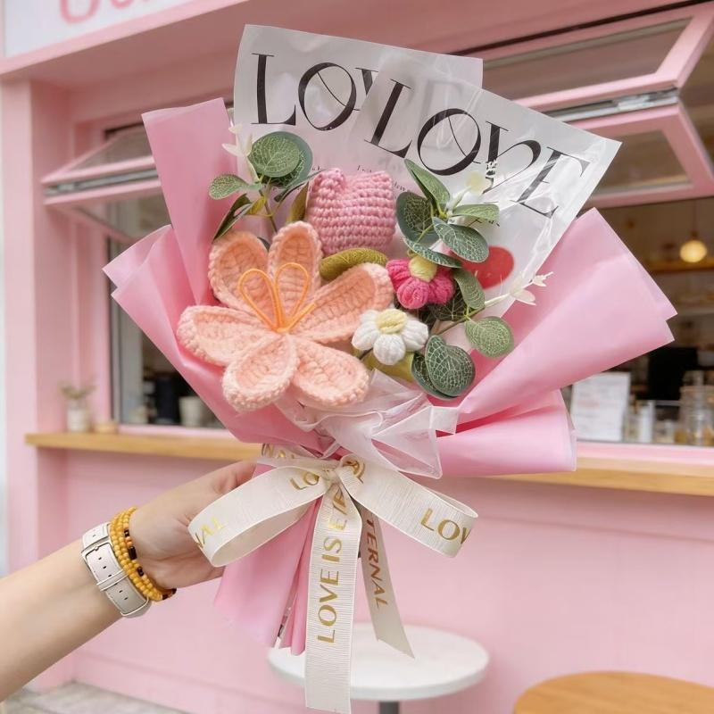 Artificial Crochet Roses Tulip Finished Knitted Flower Bouquets Creative Christmas Birthday Valentine Graduation Gifts