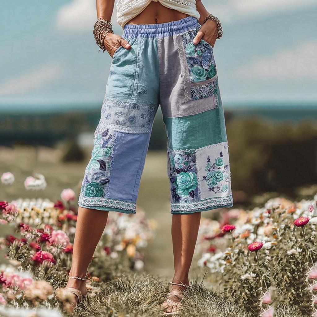2025 Retro Floral Print Casual Women's 7-Point Pants Shorts