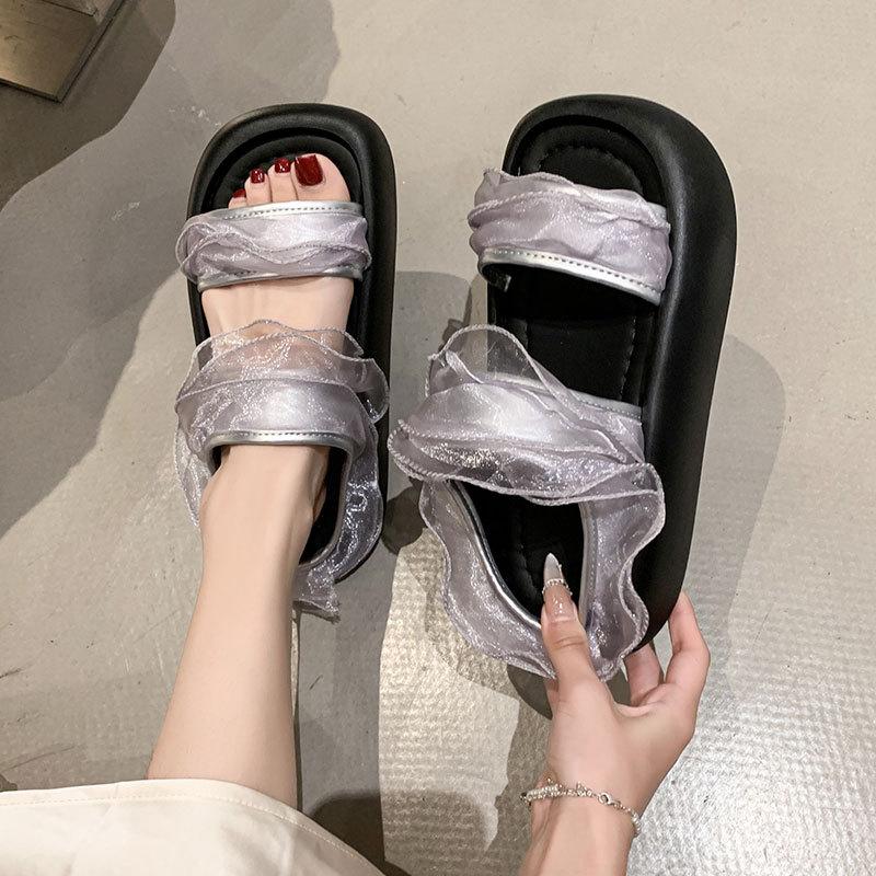 Internet celebrity lace edge muffin platform slippers women's summer wear 2025 new beautiful skirt one-word drag