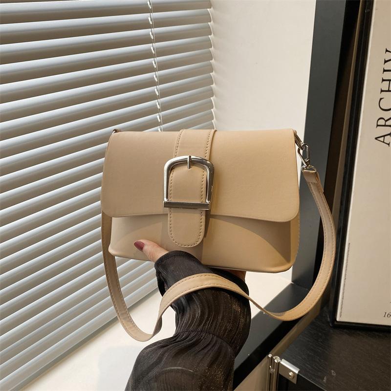 

Премиальный нишевый сенс сумка подмышку лето новый трендовый дорожный маленький квадратный мессенджер на плечо модный универсальный хаки