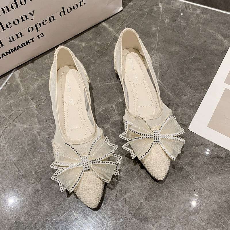 Summer new flat bottom breathable shallow mouth women's single shoes pointed bow student with skirt Doudou shoes hollow ladyshoes