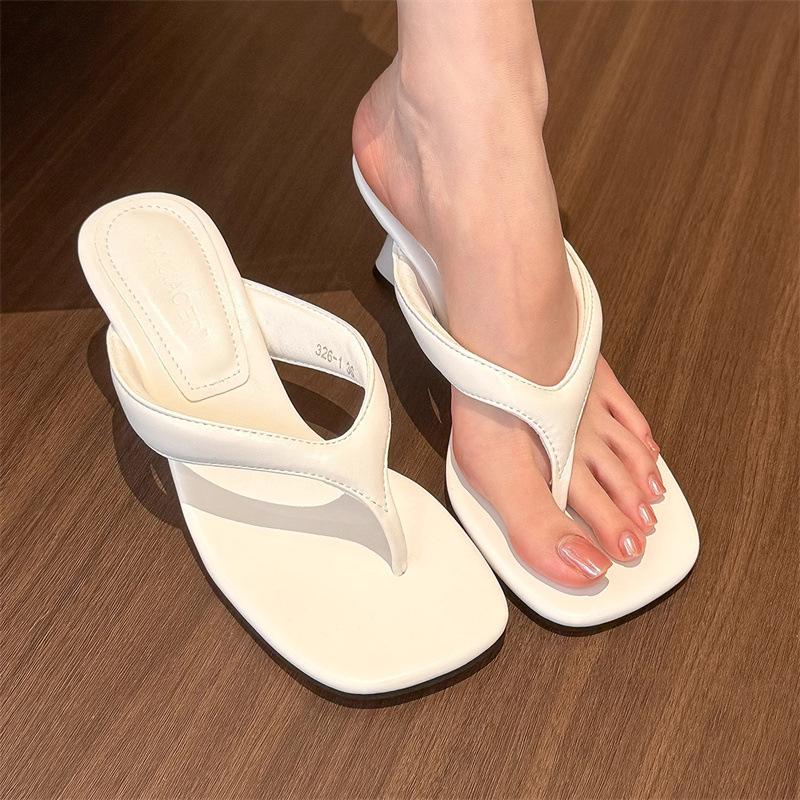 Kokosnussinsel! Französische weiße Flip-Flops Damen 2025 neue Sommer-Mode vielseitige Zehenkeilabsätze High Heels