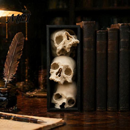 Dark Fantasy Home Ornaments 3Pcs Halloween 3 Tier Skull Bookends, Gothic Resin Bookshelf Decor for Office, Skeleton Statue Bookshelves Spooky