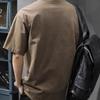Męska luźna koszulka casual w stylu amerykańskim z kieszonką - Krótki rękaw, okrągły dekolt, design retro na lato