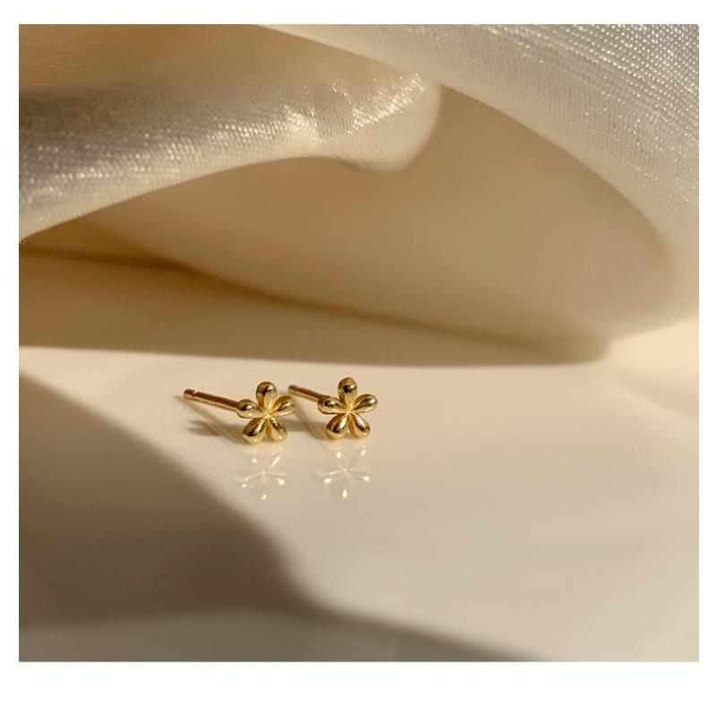 Women Minimalist Mini 6 Petal Flower Plain Stud Earrings