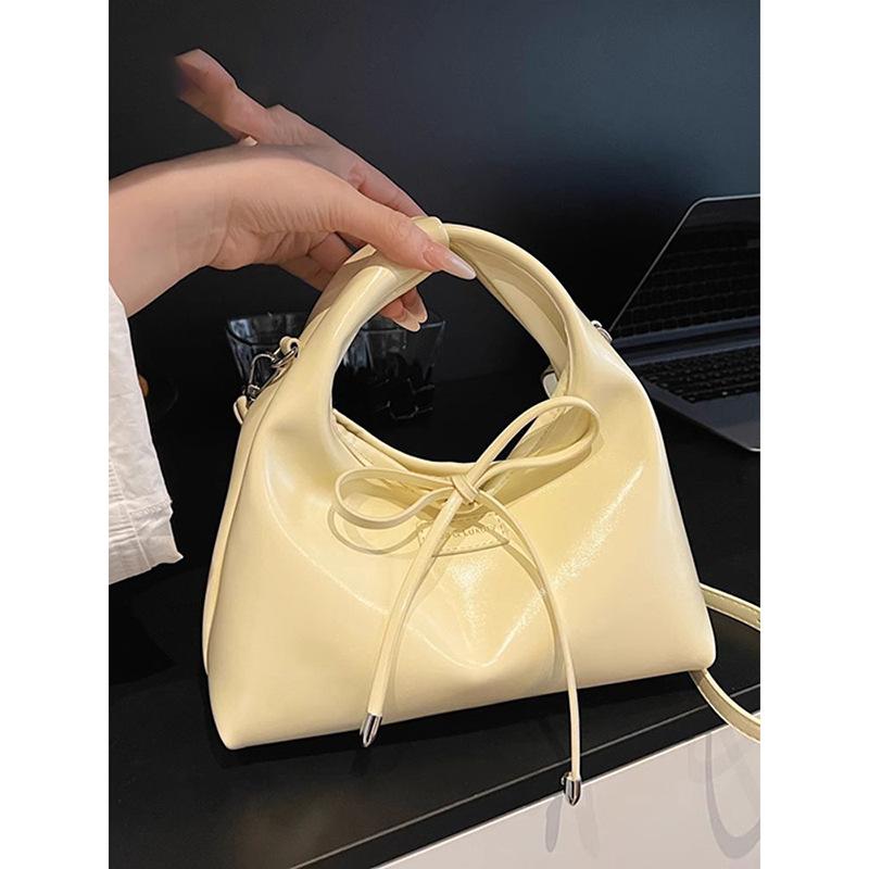 Niche Bag Women's 2025 Spring and Summer Fashion Messenger Bag, High-end Sense of Foreign Style Casual Portable Dumpling Bag