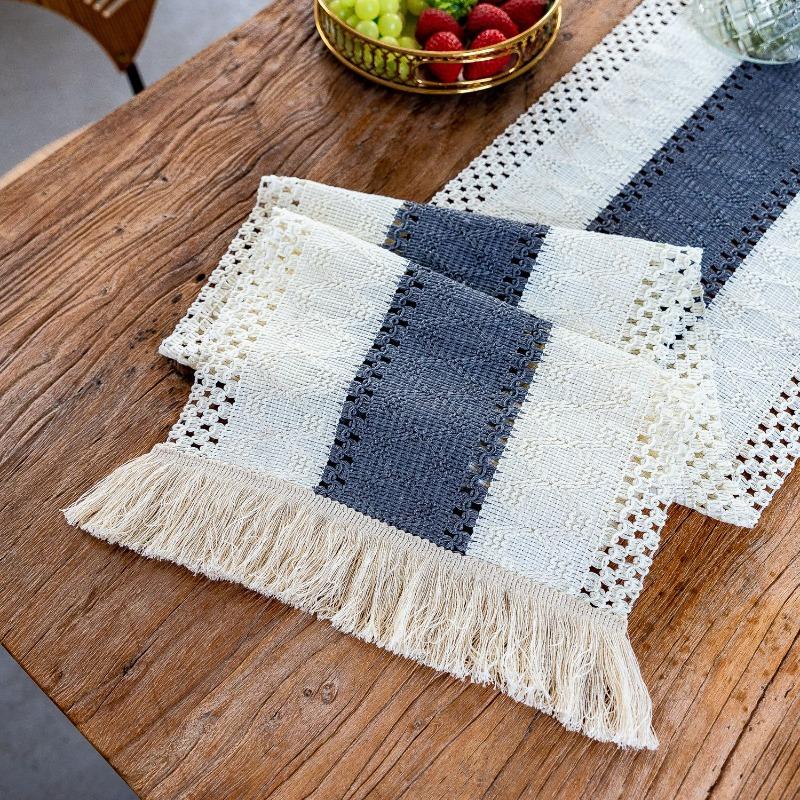 High Aesthetic Tassel Table Towel Bohemian Coarse Cotton Thread Crochet Party Decoration Long Table Flag