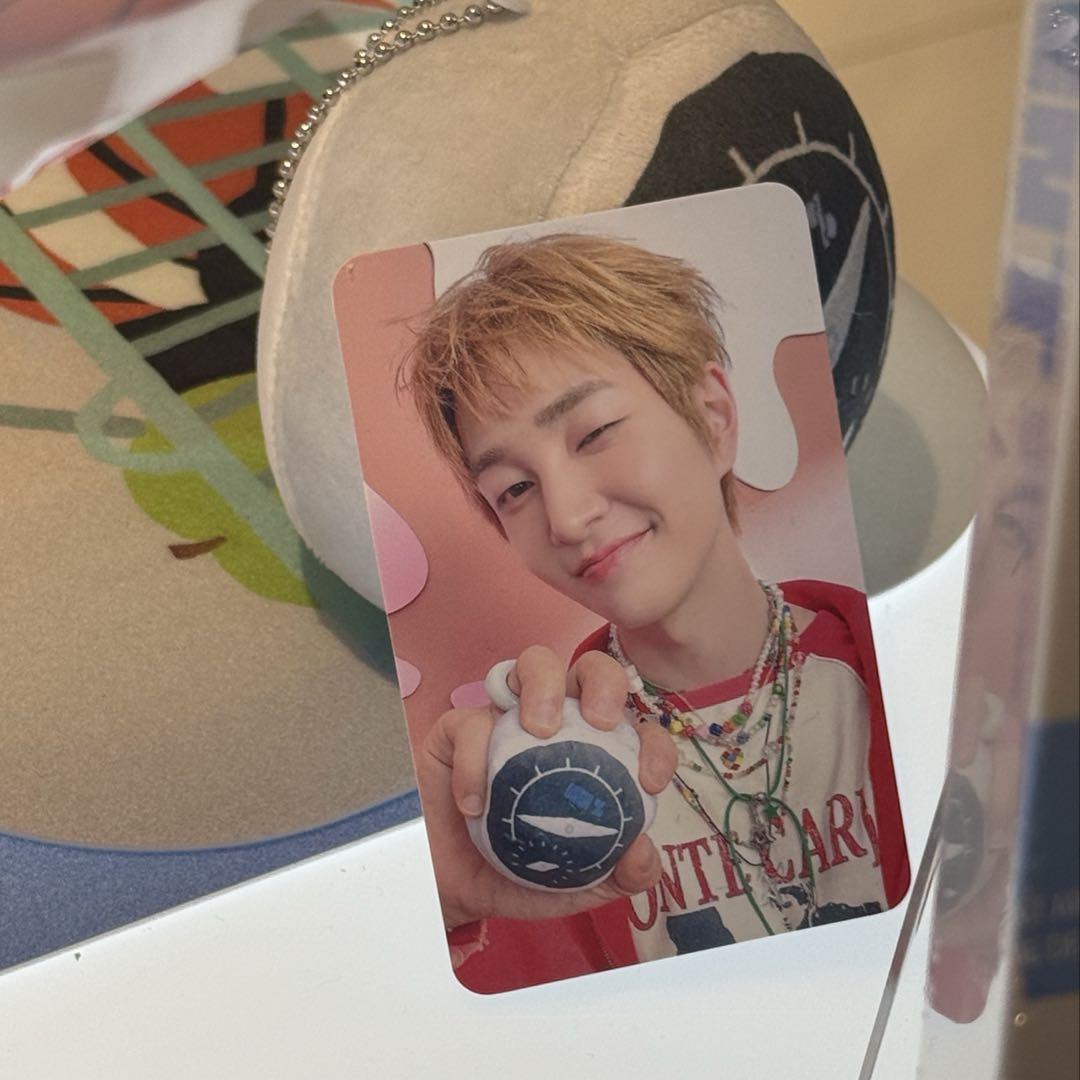 

[Б/У] ONEW Корейский Поп-Ап Стресс-Мяч Onew