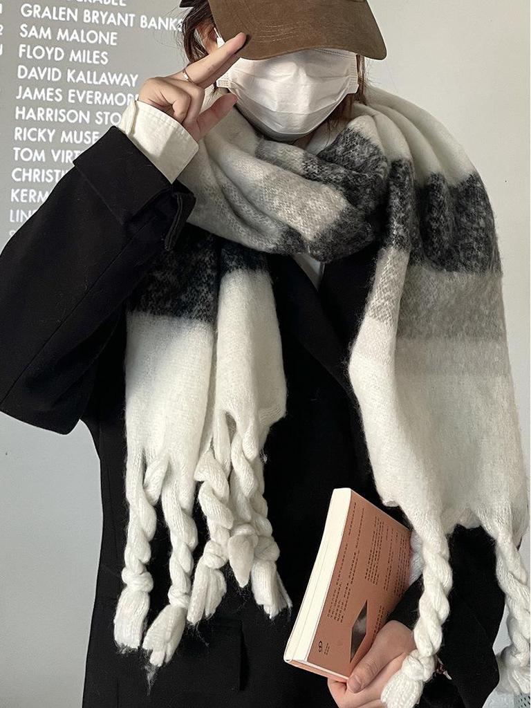 Luxuriöser Farbverlauf Mohair Patchwork Schal: Dicker, warmer Winter-Nackenschal für Damen, Schal im koreanischen Stil aus Imitat-Kaschmir.