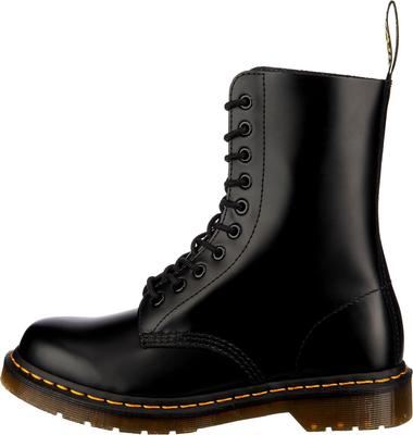 Dr. Boots. Martens 1490 Black Smooth
