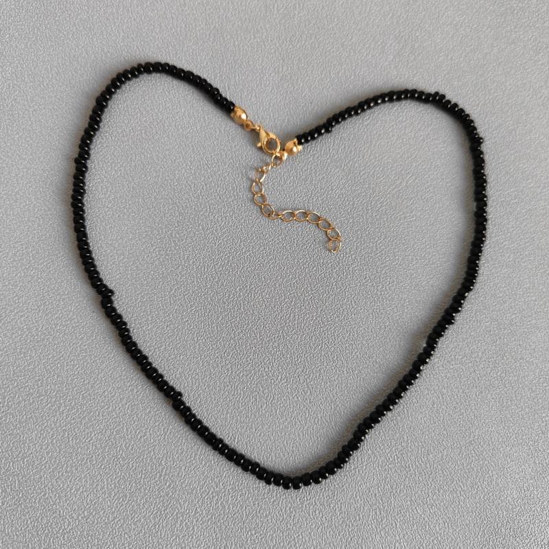 Fashion Colorful Rice Beads Necklace for Woman String Beaded Short Chic Clavicle Chain Necklace Girls Summer Jewelry Wholesale