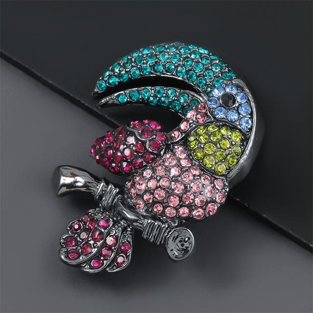 

Европейский и американский сплав горный хрусталь тукан тукан брошь женская булавка сетка красный тренд корсаж аксессуары