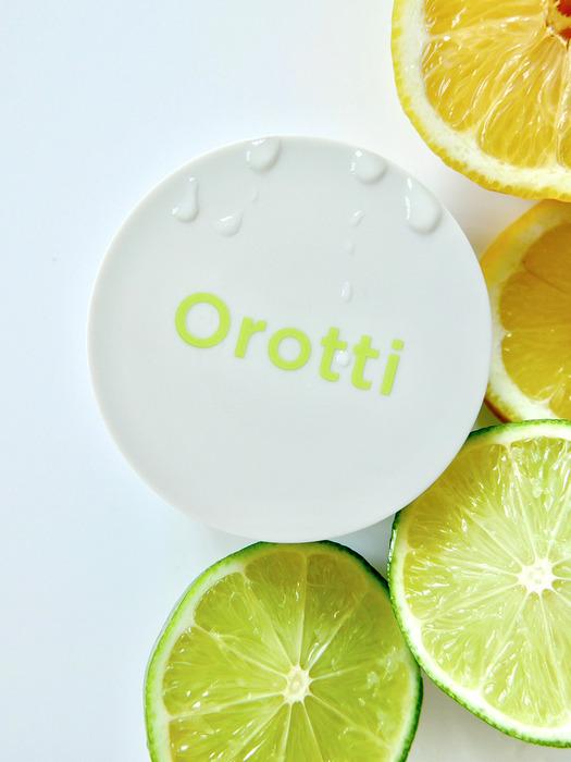 Orotti Vita Glow Cushion Set (Main Product + Refill) 2 Colors to Choose + 4 Puffs Free
