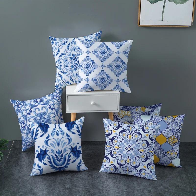 Home Decor Blue and White Floral Pattern Pillow Covers Pattern Cushion Cover Suitable for Sofa Bedroom Car Pillow Cover