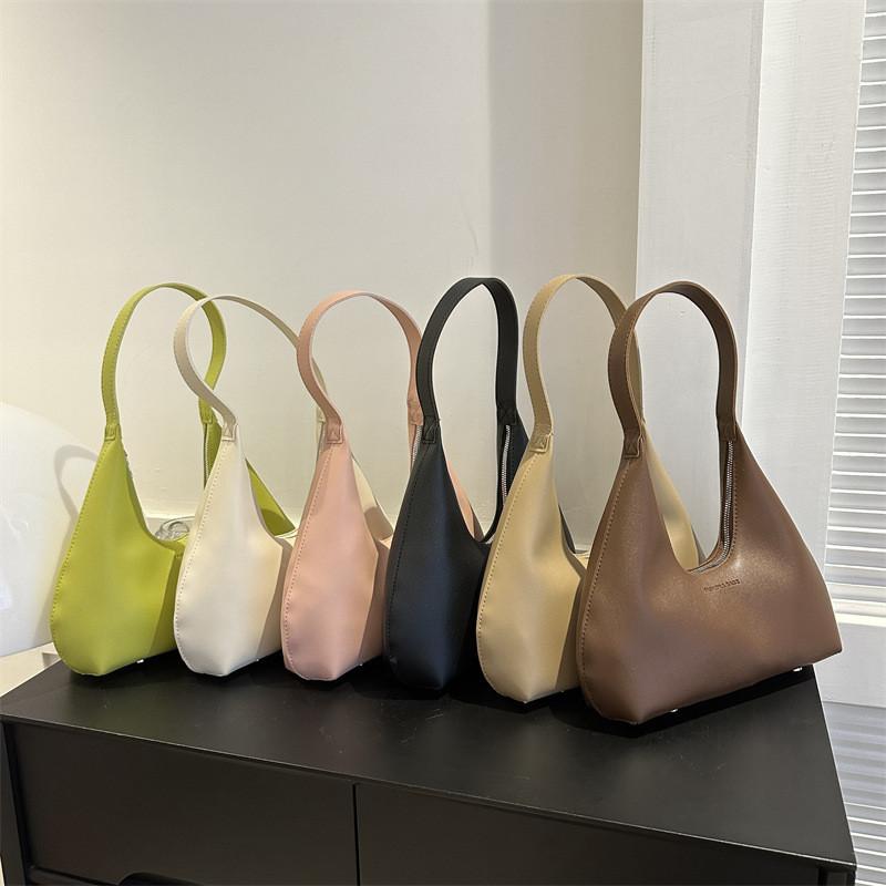 Trendy Street Style Pure Color Pu Shoulder Bag 2023 Autumn Winter New Stylish Commuter Handbag Medium Size