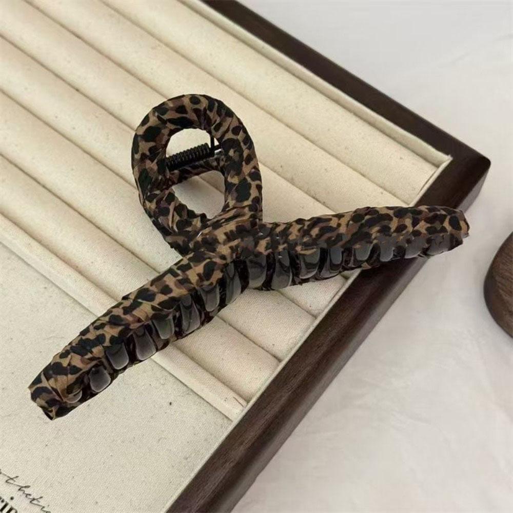 Sweet and Cool Leopard Print Grab Clip Bow Leather Strap Niche and High-end Daily Styling Shark Clip At The Back Of The Head