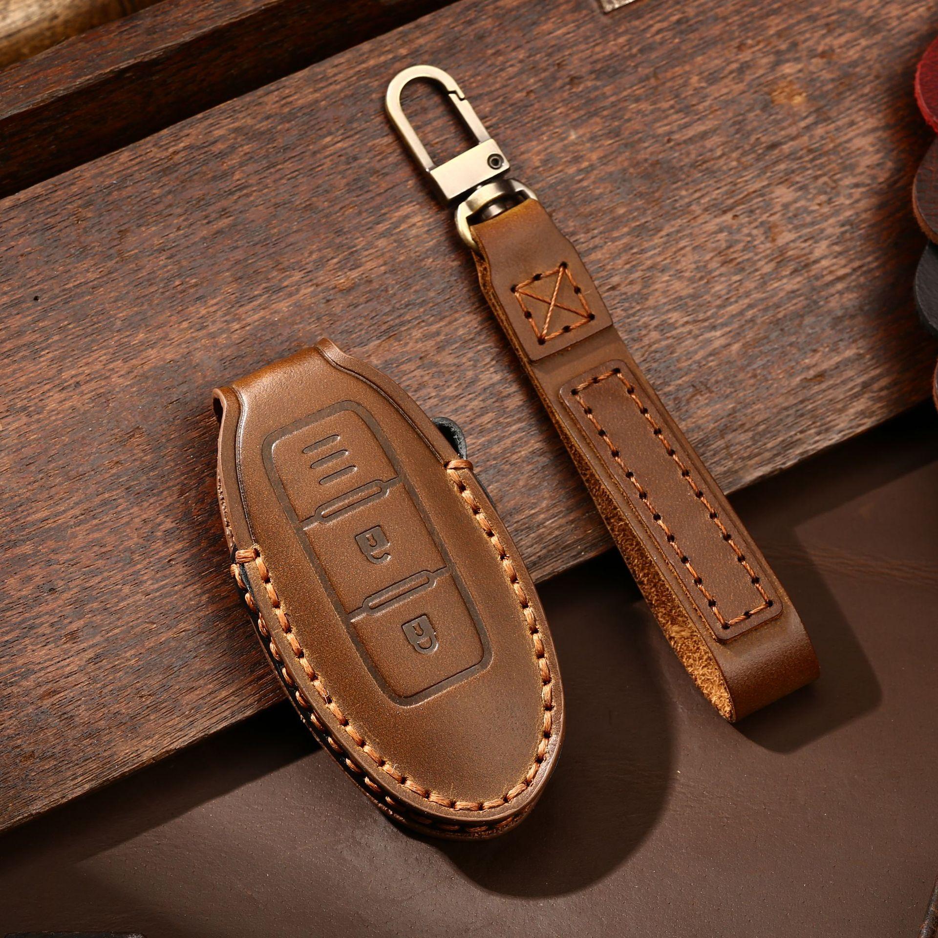2020 new car key bag is suitable for Nissan Xuanyi Teana Qijun Tiida handmade leather key bag