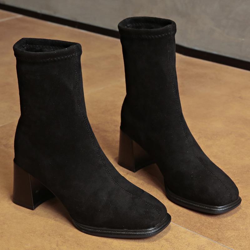 

Женские одинарные ботинки на толстом каблуке, осенние новинки, квадратный носок, замшевый верх, противоскользящие, износостойкие, короткие ботинки 42 чёрный