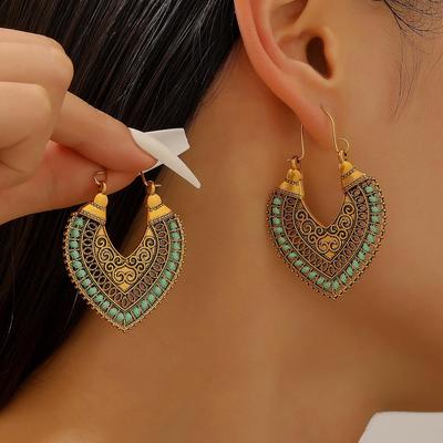 Bohemian Floral Totem Earrings: Exotic, High-Class Carved Ear Jewelry for Women