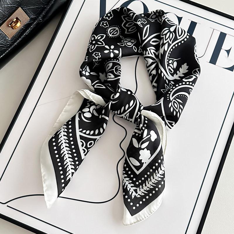 Stile britannico geometrico nuovo collo 71 seta sintetica piccolo foulard primavera e autunno versatile temperamento foulard da collo da donna